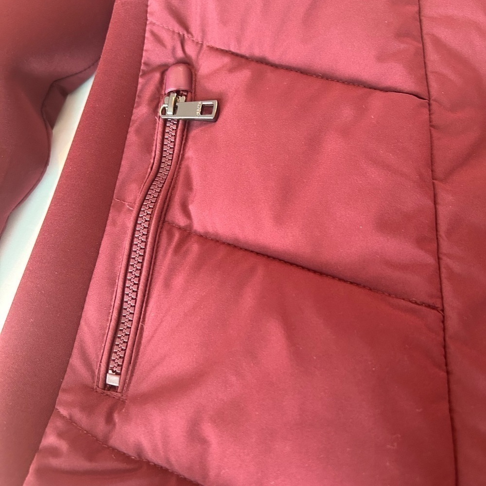 Calvin Klein NWT Burgundy Women’s Faux Fur-Lined Hooded Puffer Coat Size XS - Picture 12 of 12